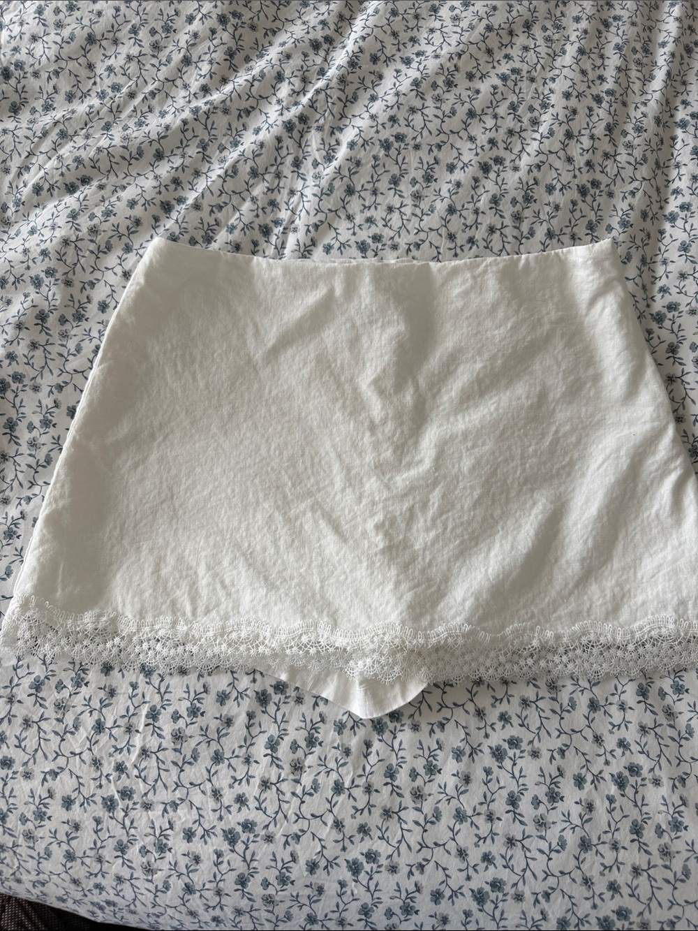 Gap Lace-Trim off White skort